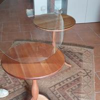 comodini in legno e vetro