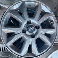 4 cerchi in lega Hyundai i20 R15
