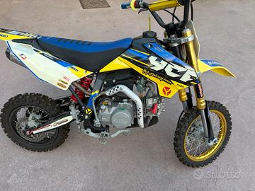 Pit bike