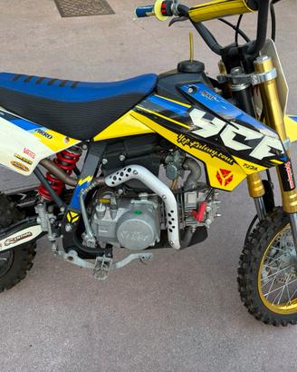 Pit bike