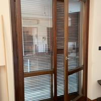 Finestre in legno e persiane + porte
