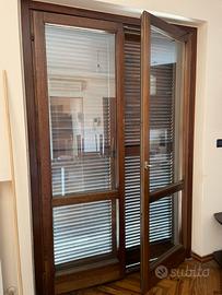 Finestre in legno e persiane + porte