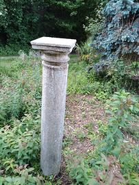 Colonna in Pietra Vicenza altezza 2m. capitello35
