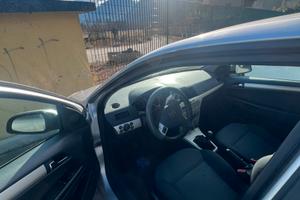 Opel Astra 1.6 Benzina