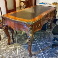 scrivania presidenziale 