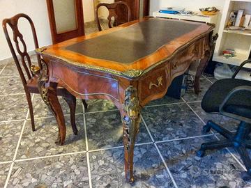 scrivania presidenziale 