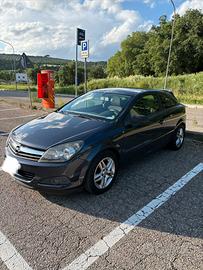 Opel Astra GTC 2006 (privado)