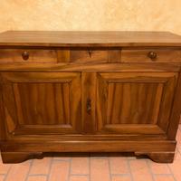 Credenza antica in noce