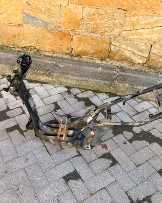 Telaio Aprilia Sr 50 2006 con documenti