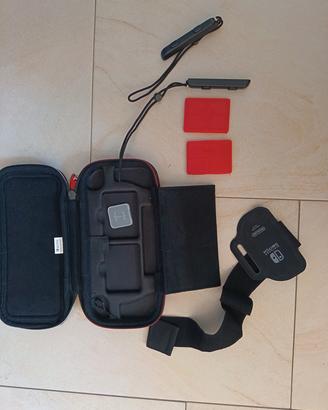 Custodia Nintendo Switch con accessori