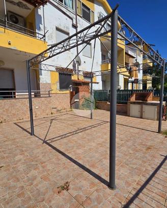3 LOCALI A TORTORA