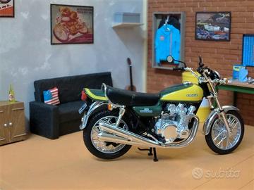 Diorama Garage Vintage 1/18 (Kawasaki non inclusa)