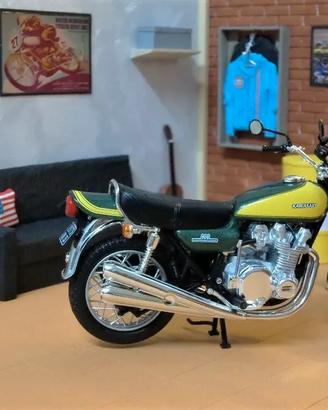 Diorama Garage Vintage 1/18 (Kawasaki non inclusa)