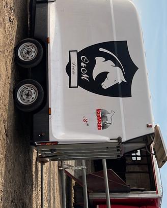 Trailer trasporto cavalli patente B