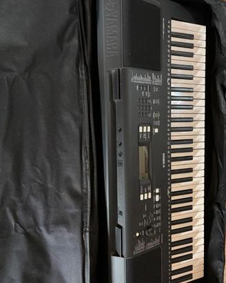 Tastiera Yamaha Model PSR-E363
