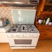 Macchina del gas 5 fuochi ariston da rivedere