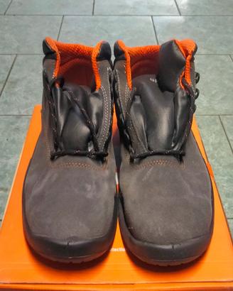 scarpa antinfortunistiche 