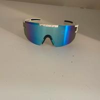 Occhiali da sole sportivi