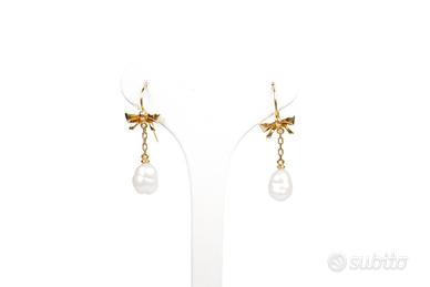 Orecchini fiocco con perle pendenti