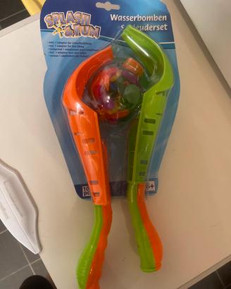 Gioco mare palloncini acqua