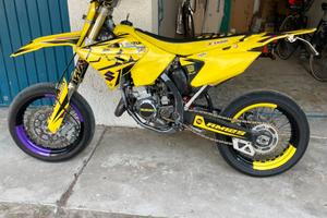 Suzuki rm 125