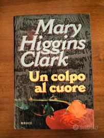"Un colpo al cuore" di Mary Higgins Clark.