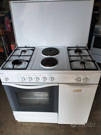 cucina a gas indesit