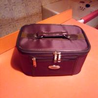 BEAUTY CASE