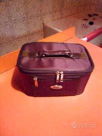 BEAUTY CASE