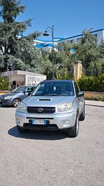 Toyota rav 4 2005 