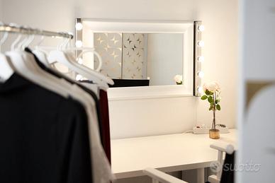 Specchio per make-up trucco illuminato