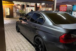 BMW 325i e90