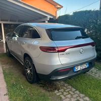 Mercedes EQC 400 Elettrica - Tech edition