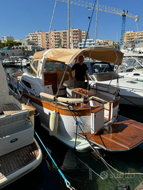 Gozzo cabinato Mimì 850 sport anno 2022