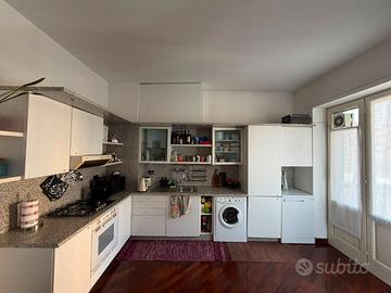 cucina x cambio o lavatrice, lavastoviglie, tavolo