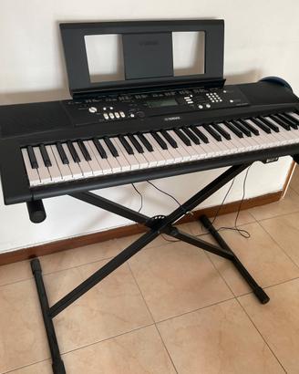 Yamaha E2-220