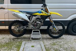 Suzuki rmz 250
