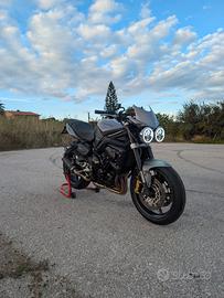 Triumph Street Triple R 675