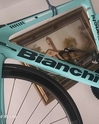 Bianchi Anno 2018 Colnago V3 Anno 2023