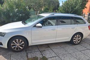 Skoda Octavia wagon 1.4 Gtec Executive