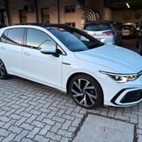 Volkswagen Golf 2.0 tdi R-Line 150cv dsg PANORAMA
