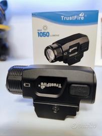 torcia led ultra potente 