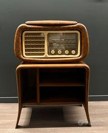 Radio d’epoca completa di mobiletto originale