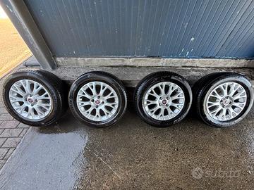 Cerchi in lega+gomme Fiat grande punto-punto evo