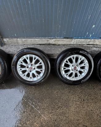 Cerchi in lega+gomme Fiat grande punto-punto evo