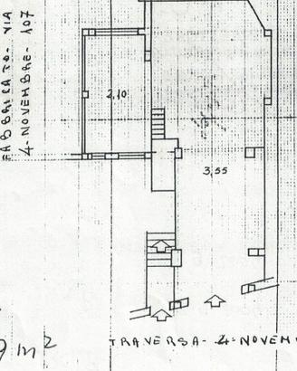 Locale 130 mq via IV Novembre