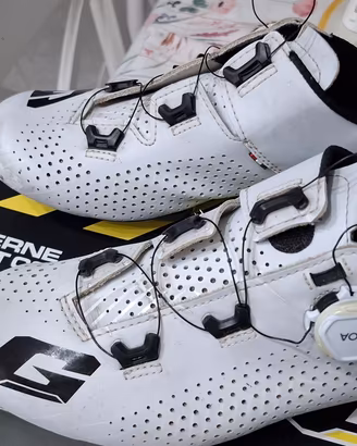 scarpe bici gaerne tuono e northwave core plus