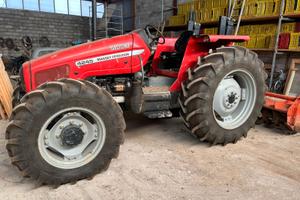 Trattore agricolo