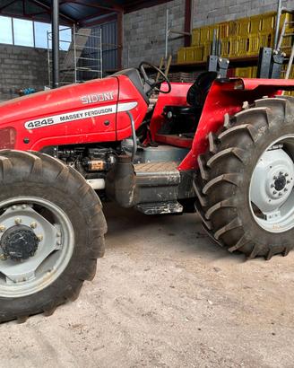 Trattore agricolo