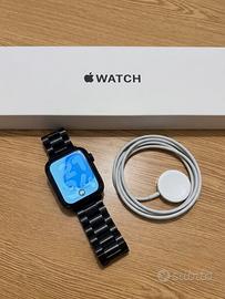 Apple Watch SE (2ª gen) 44mm midnight Batteria 94%
